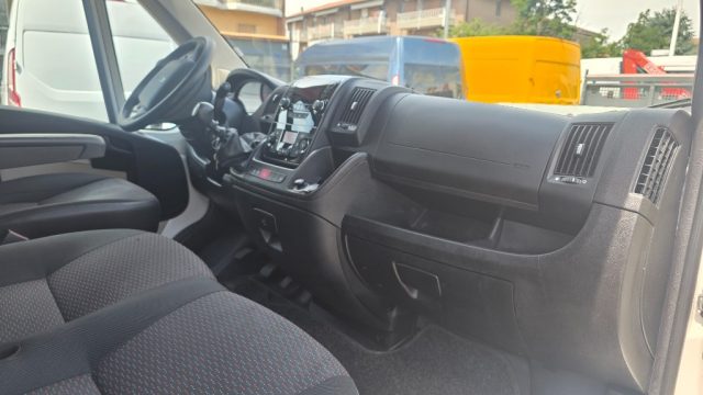 PEUGEOT Boxer usata, con Bracciolo