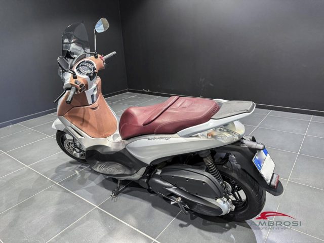 PIAGGIO Beverly 500 usata 2