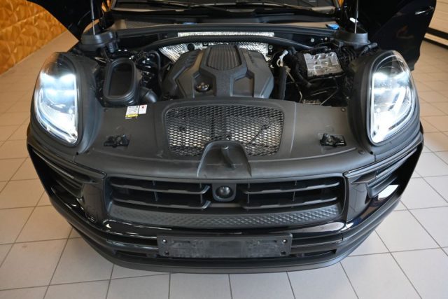 PORSCHE Macan usata 85