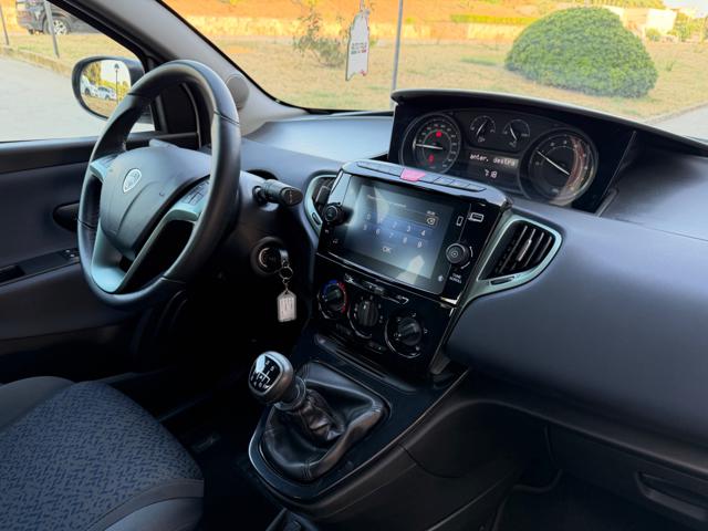 LANCIA Ypsilon usata, con Touch screen