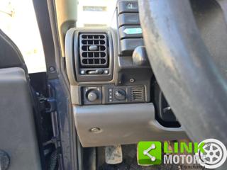 LAND ROVER Discovery usata 27