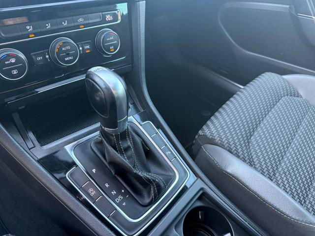 VOLKSWAGEN Golf usata, con Controllo trazione