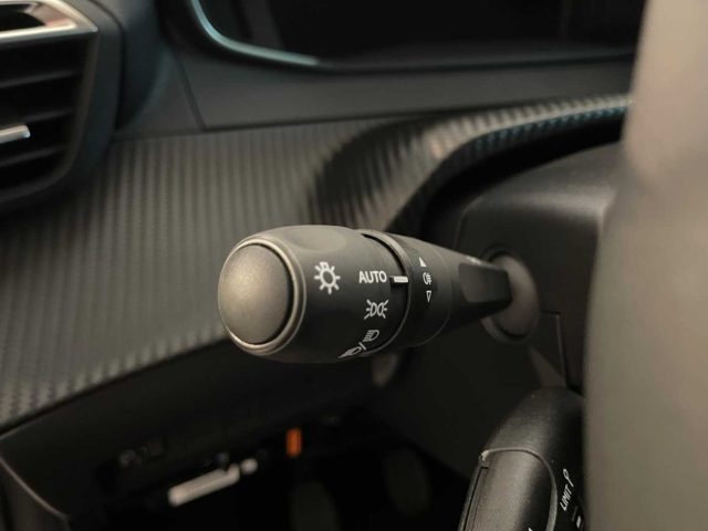 PEUGEOT 208 usata, con Riconoscimento dei segnali stradali