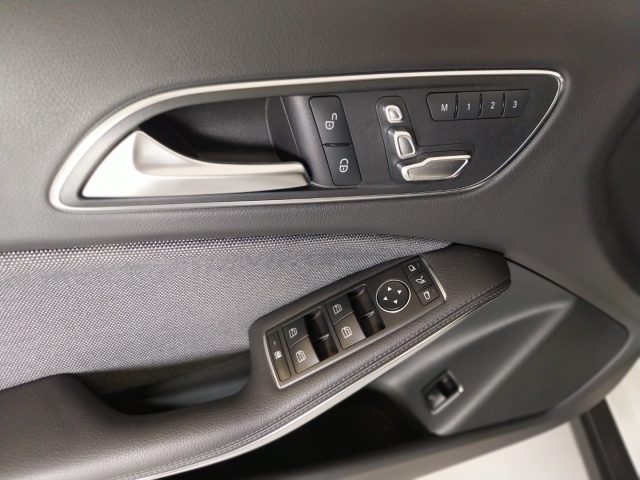 MERCEDES-BENZ GLA 200 usata, con Boardcomputer
