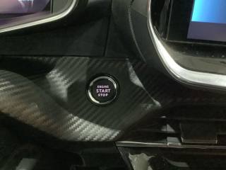 PEUGEOT 208 usata, con Airbag testa