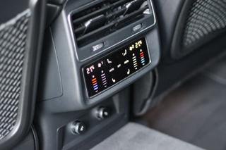 AUDI Q8 usata, con Volante in pelle