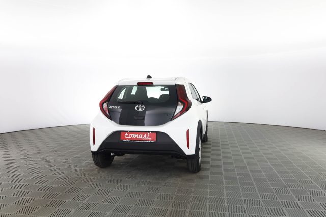 TOYOTA Aygo X usata 3