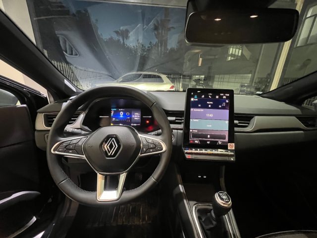 RENAULT Captur usata, con Bracciolo