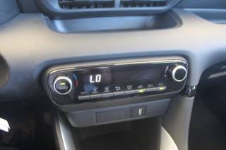 TOYOTA Yaris usata, con Sensore di luce