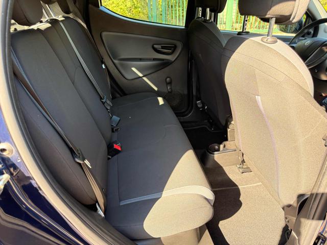 LANCIA Ypsilon usata, con Lettore CD