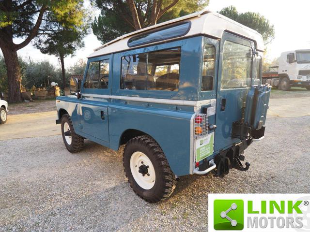 LAND ROVER Defender usata 6