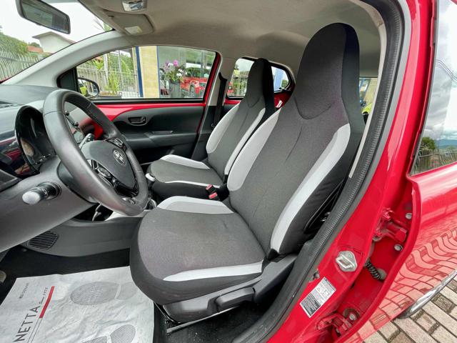 TOYOTA Aygo usata, con Controllo automatico clima