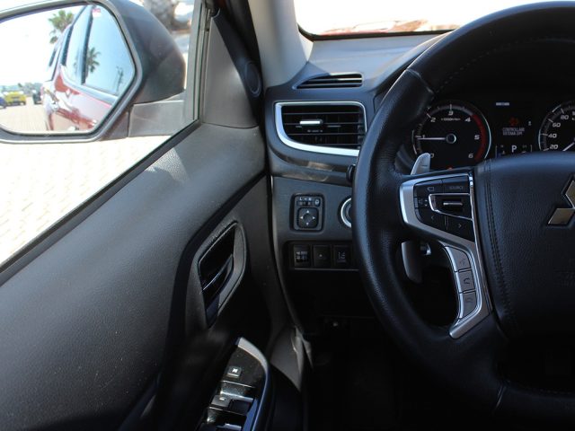 MITSUBISHI L200 usata, con Volante in pelle