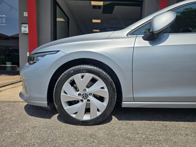 VOLKSWAGEN Golf usata, con Touch screen