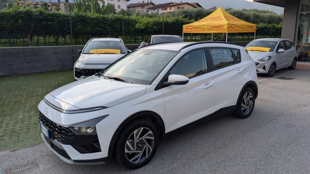 HYUNDAI Bayon usata, con Airbag