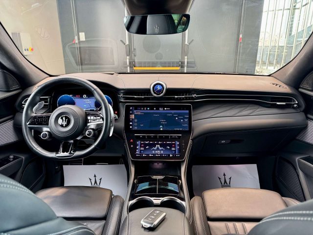MASERATI Grecale usata, con Volante in pelle