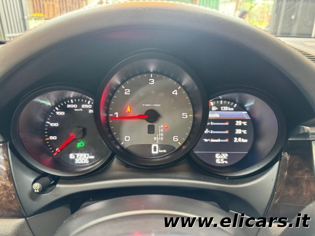 PORSCHE Macan usata, con Bracciolo