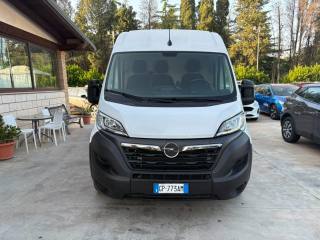 OPEL Movano usata, con Airbag