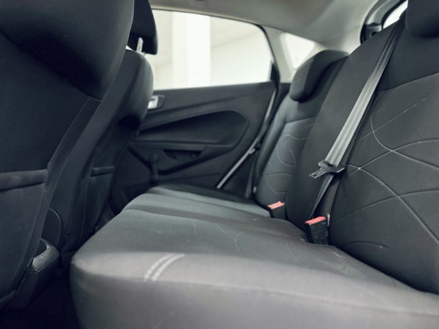 FORD Fiesta usata, con ESP