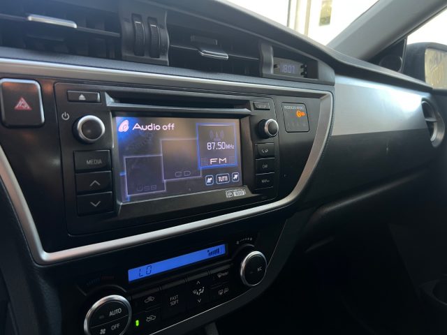 TOYOTA Auris usata 36