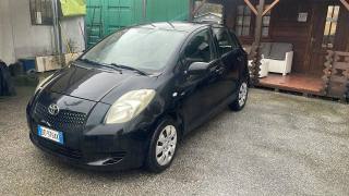 TOYOTA Yaris usata, con Airbag