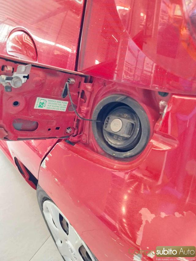 PEUGEOT 107 usata, con Bluetooth