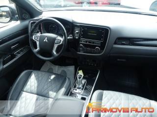 MITSUBISHI Outlander 2.4 MIVEC 4WD PHEV Intro Edition