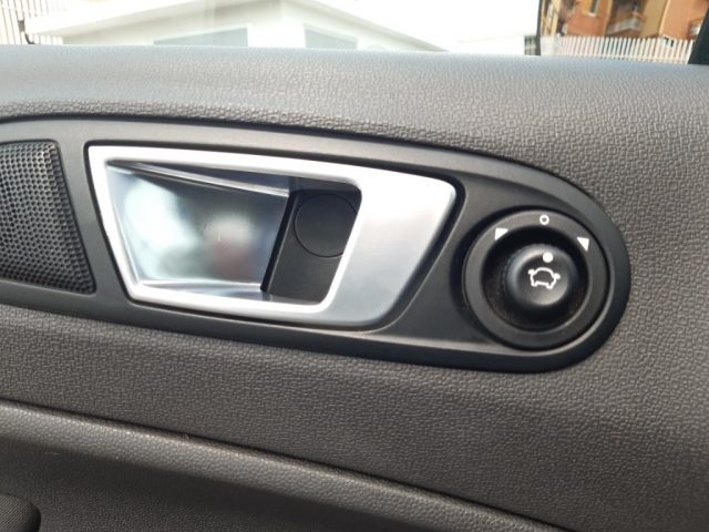 FORD EcoSport usata, con Volante in pelle