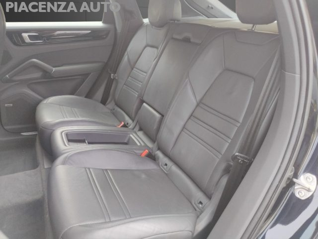 PORSCHE Cayenne usata, con Fendinebbia