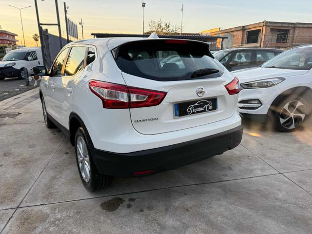NISSAN Qashqai usata, con Autoradio
