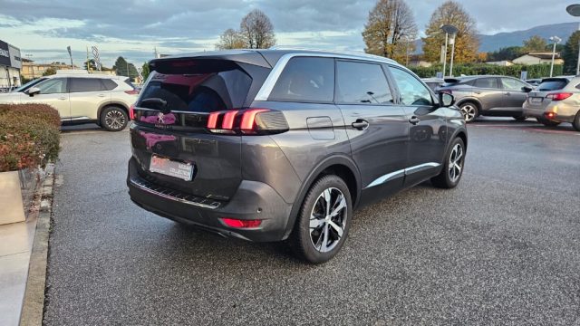 PEUGEOT 5008 usata, con Airbag Passeggero