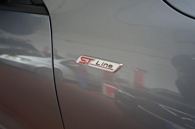 FORD Kuga usata, con USB