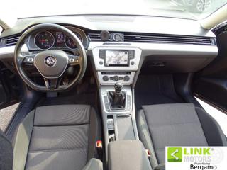 VOLKSWAGEN Passat Variant usata, con Airbag laterali