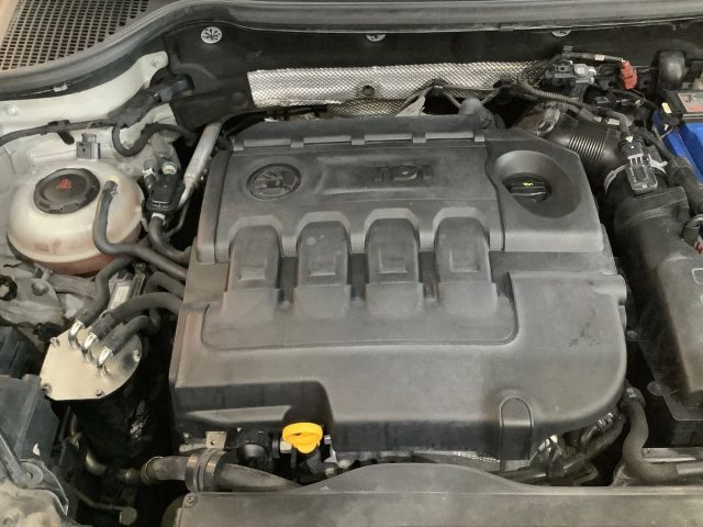 SKODA Karoq usata, con Sensori di parcheggio posteriori