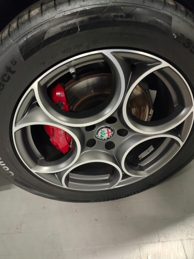 ALFA ROMEO Stelvio usata, con Autoradio digitale