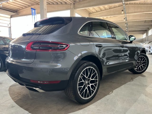 PORSCHE Macan usata, con Autoradio