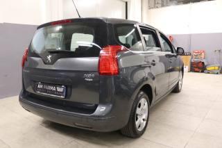 PEUGEOT 5008 usata, con Controllo automatico clima