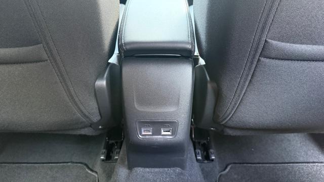 PEUGEOT 2008 usata, con Touch screen