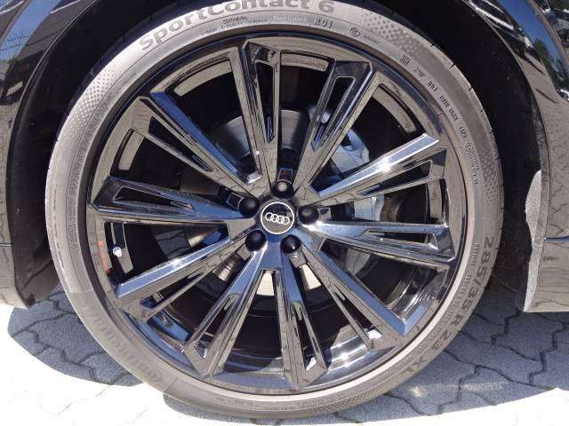 AUDI Q8 usata, con Sedili riscaldati