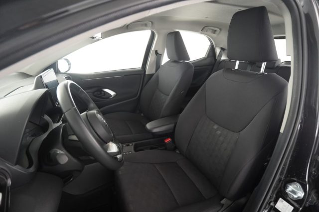 TOYOTA Yaris usata 2