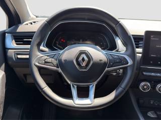 RENAULT Captur usata 12
