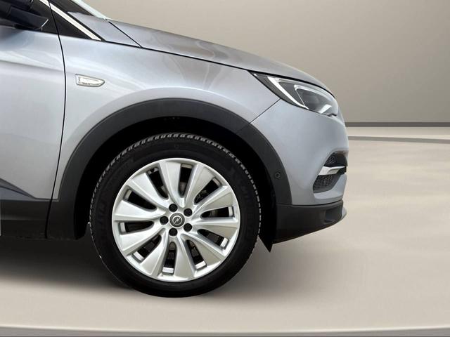 OPEL Grandland X usata, con Isofix