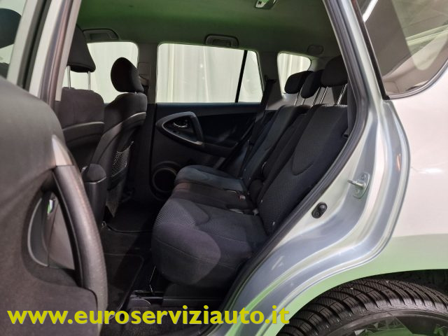 TOYOTA RAV 4 usata 33
