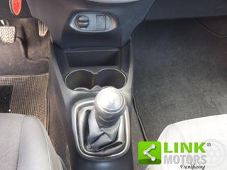 TOYOTA Yaris usata, con Bluetooth