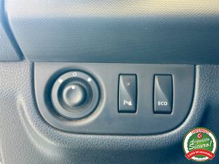 DACIA Sandero usata, con Touch screen