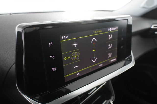 PEUGEOT 2008 usata 16