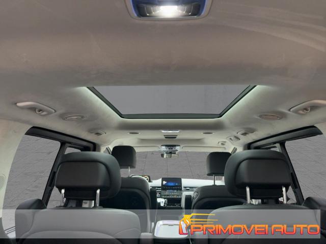 HYUNDAI Staria usata, con Park Distance Control