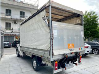 PEUGEOT Boxer usata, con Lettore CD