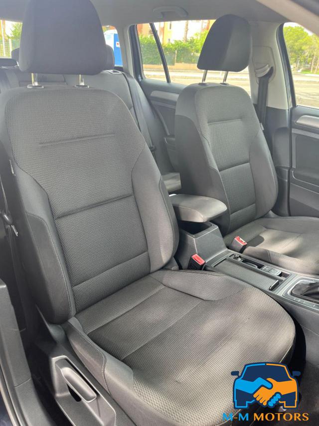 VOLKSWAGEN Golf Variant usata, con Airbag testa