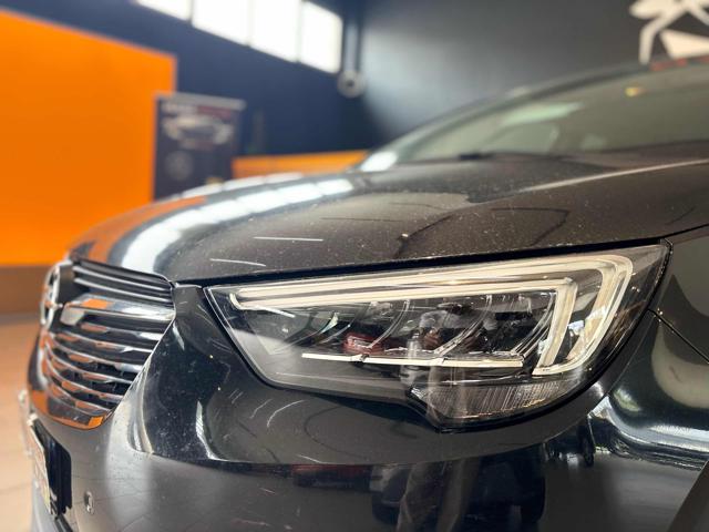 OPEL Crossland X usata, con Sedile posteriore sdoppiato